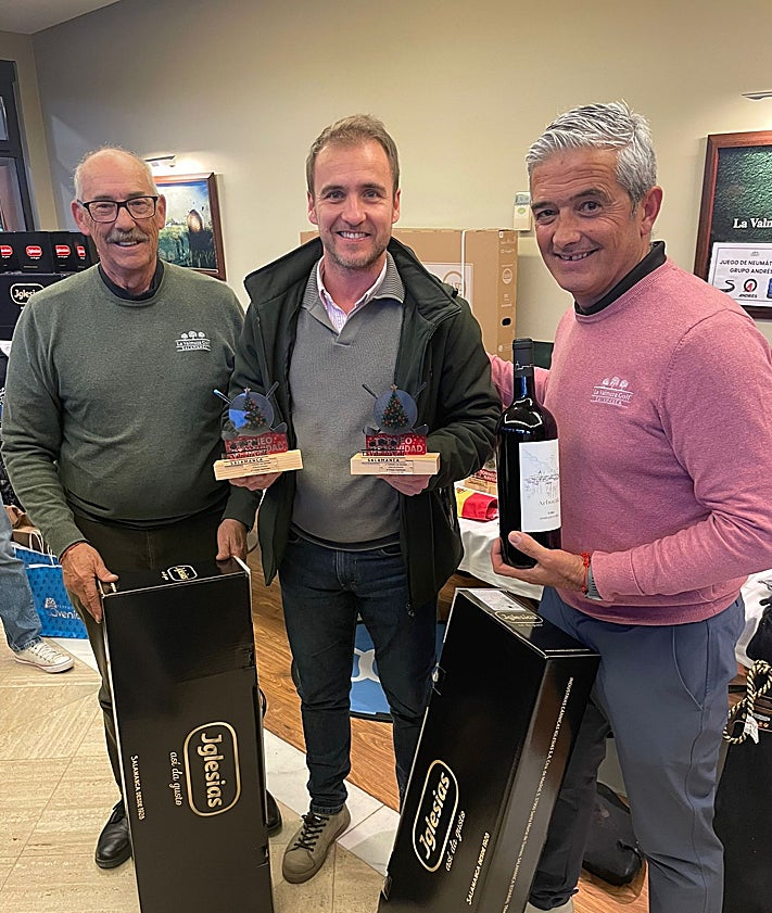 Imagen secundaria 2 - Éxito total del Torneo de Navidad en La Valmuza Golf, que reparte más de un centenar de regalos